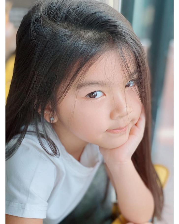 มะลิ พาขวัญ