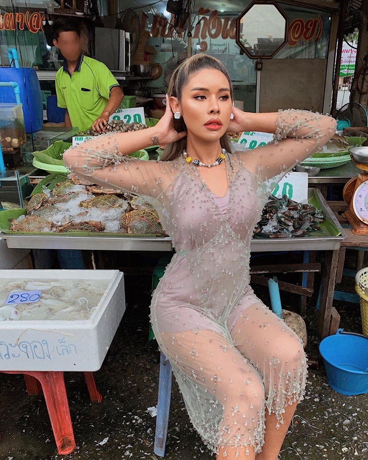 มิกซ์ เฉลิมศรี