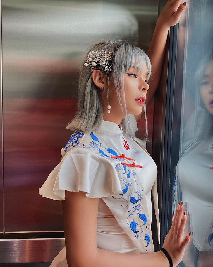 มิกซ์ เฉลิมศรี