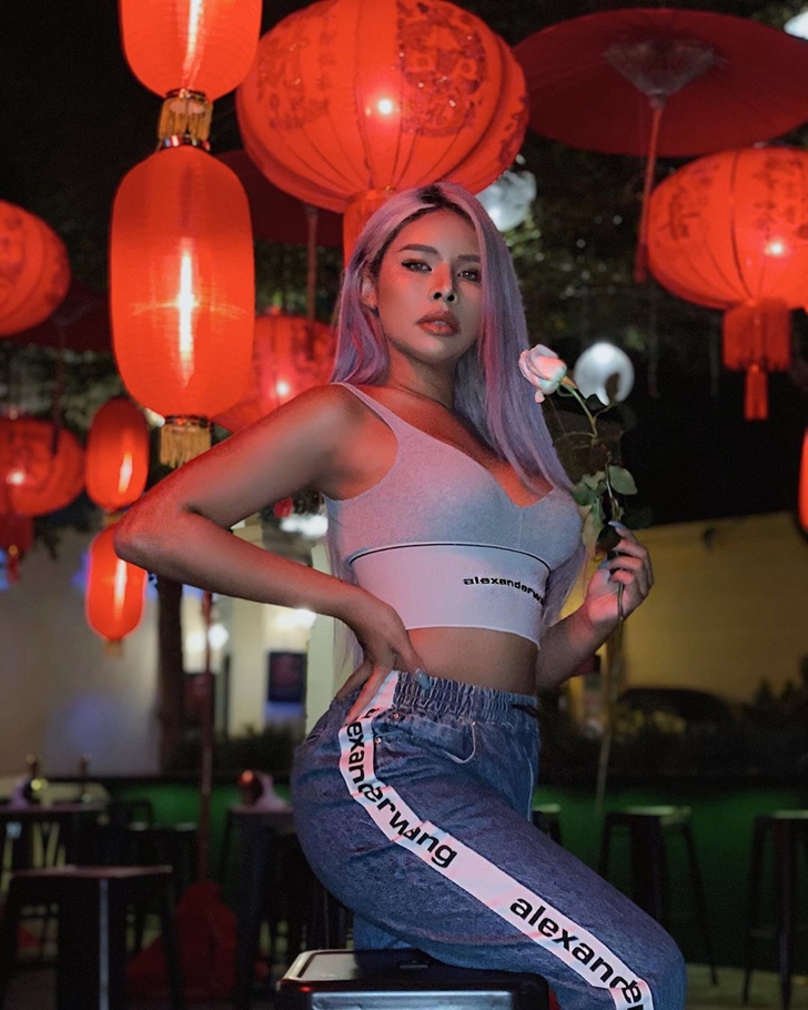 มิกซ์ เฉลิมศรี