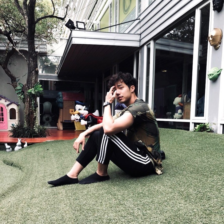 จ๊อบ ธัชพล