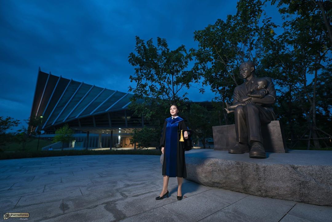 จอย ศิริลักษณ์