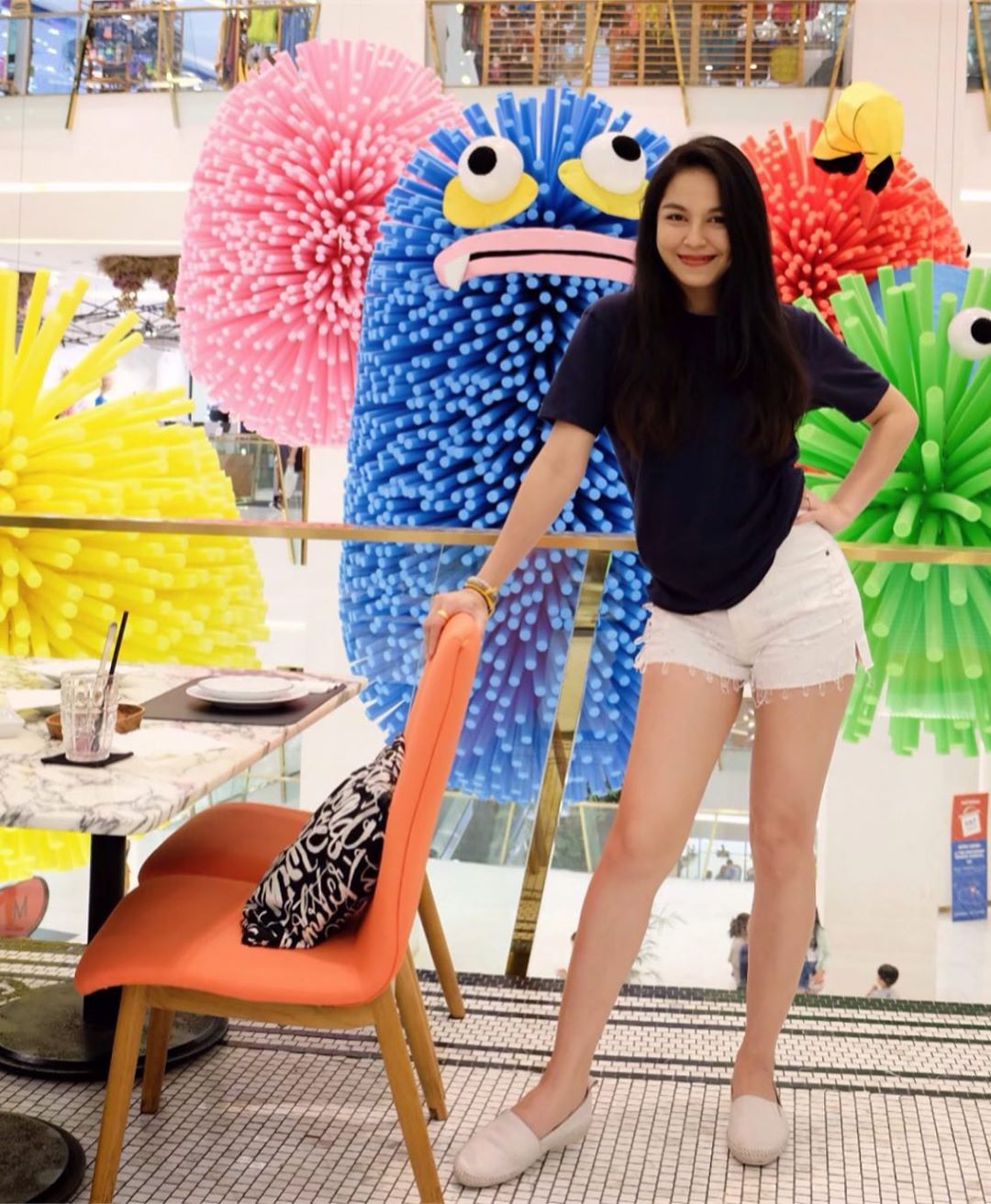 จอย ศิริลักษณ์