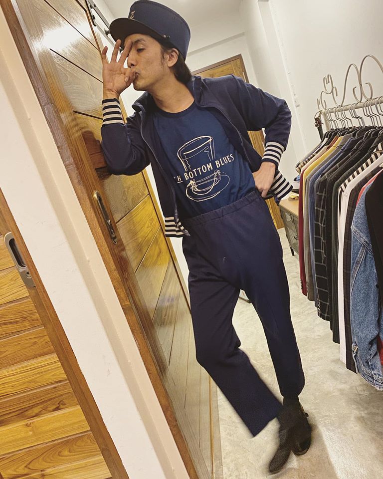 แอมมี่ เดอะบอตทอมบลูส์