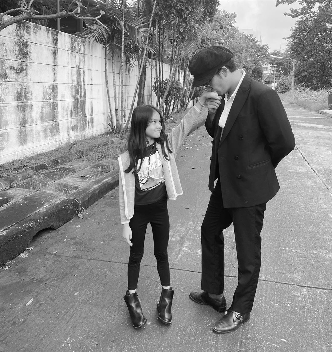 แอมมี่ เดอะบอตทอมบลูส์