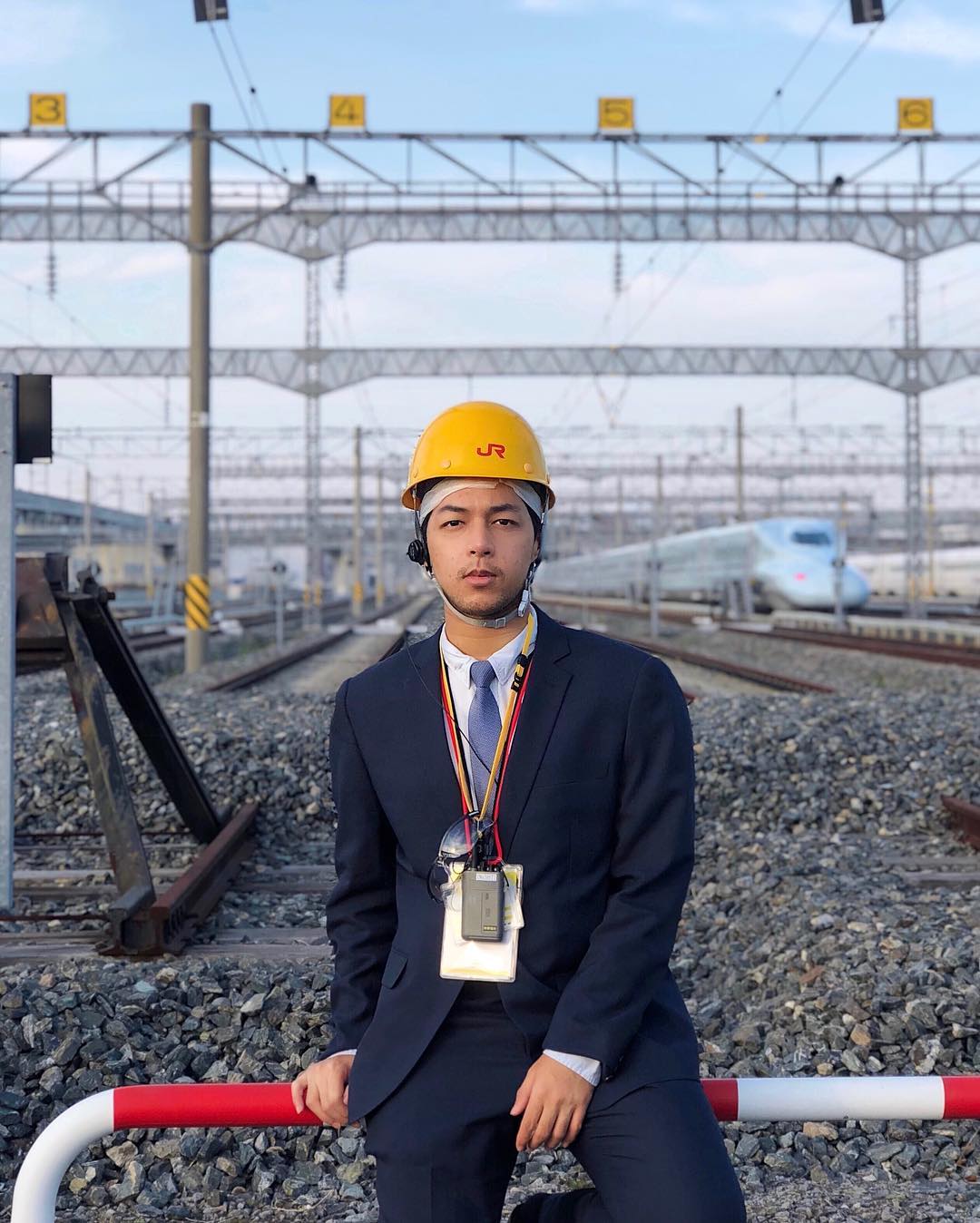 อาร์ทตี้ ปฐพร