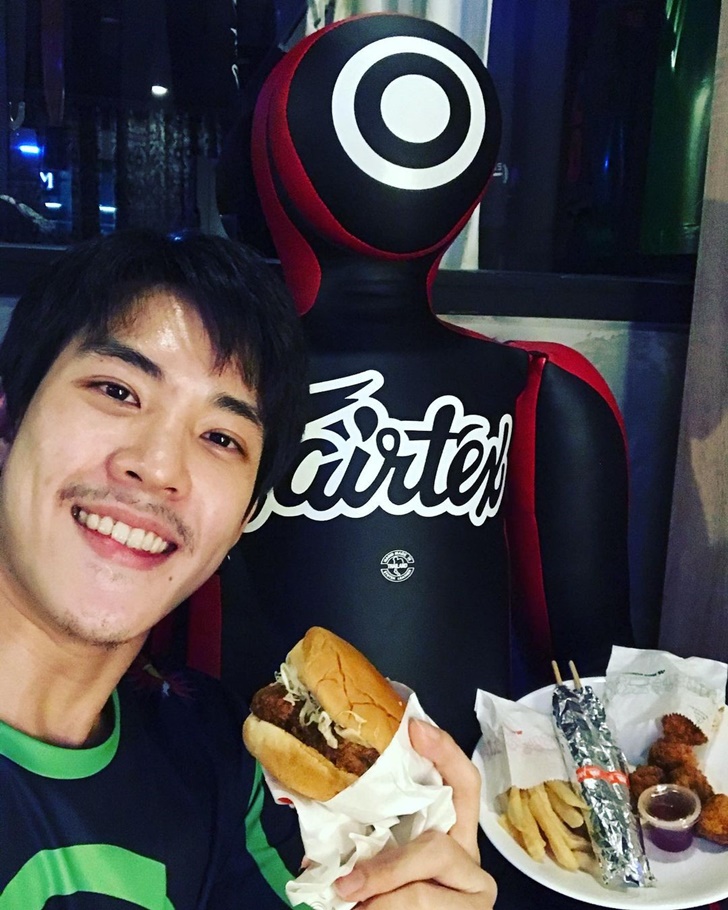 วิคเตอร์ ชัชชวิศ