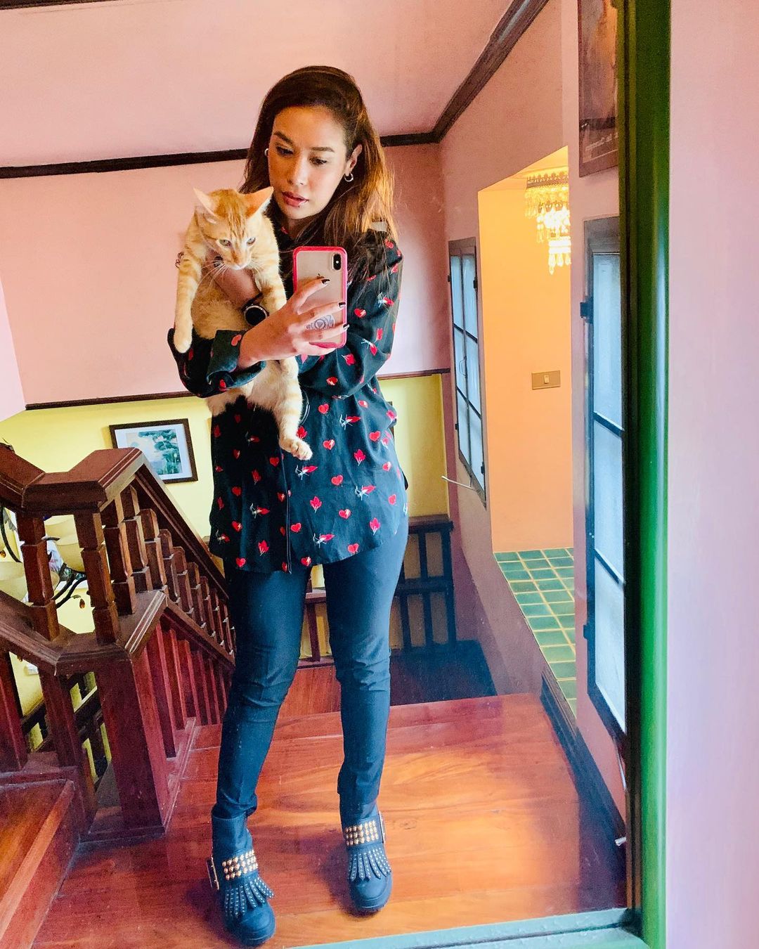 ทราย เจริญปุระ