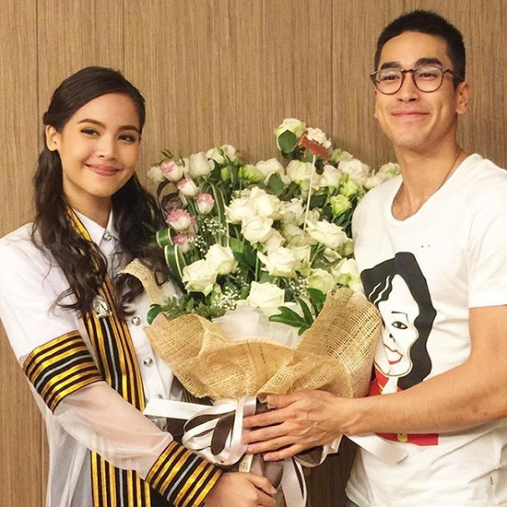 วันรับปริญญา ณเดชน์-ญาญ่า