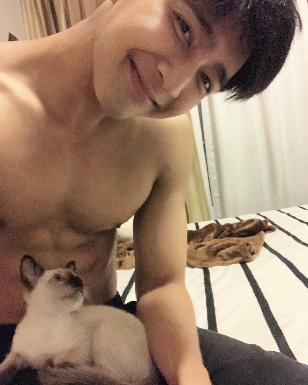 เอิร์ท พิรพัฒน์