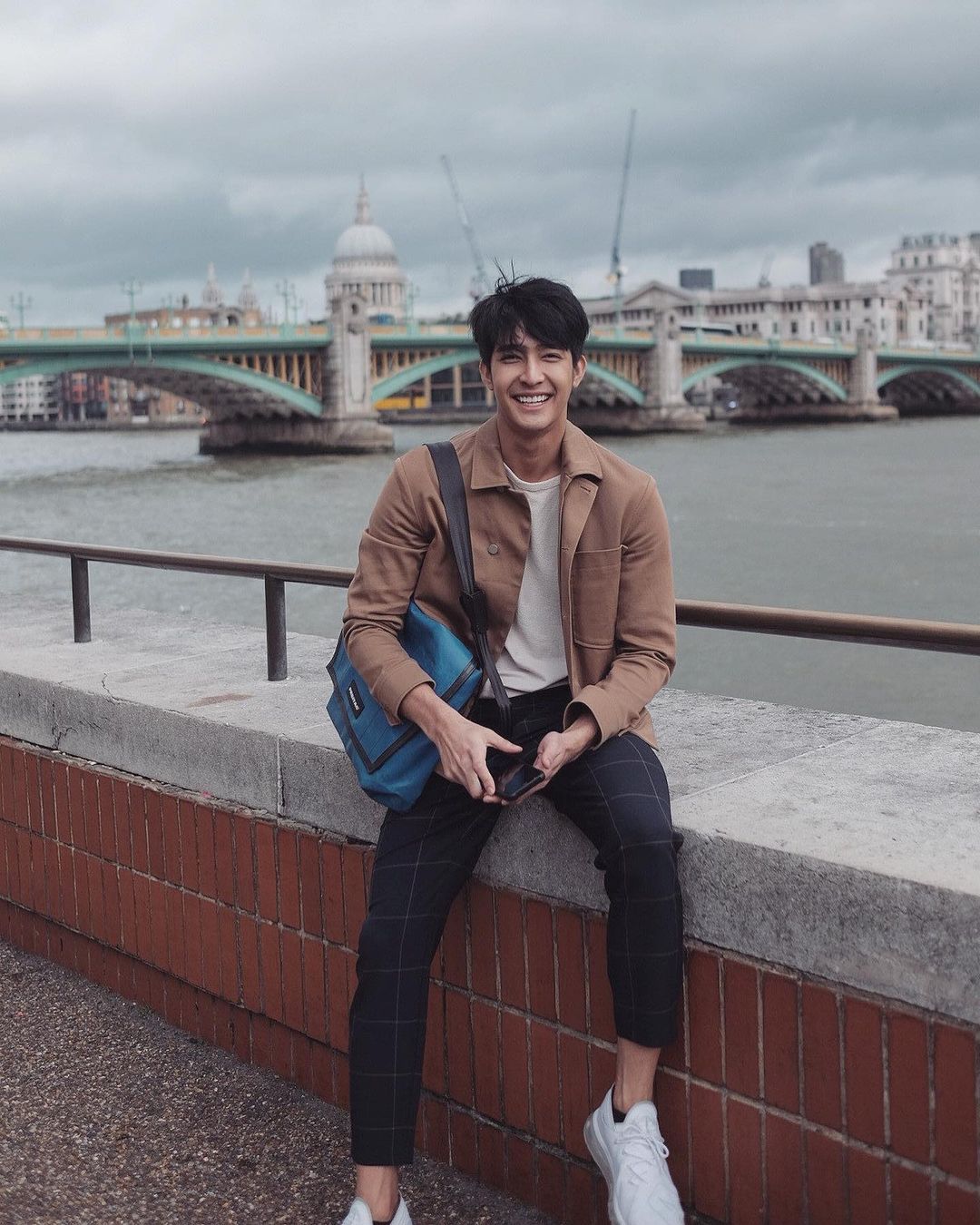 เอิร์ท พิรพัฒน์