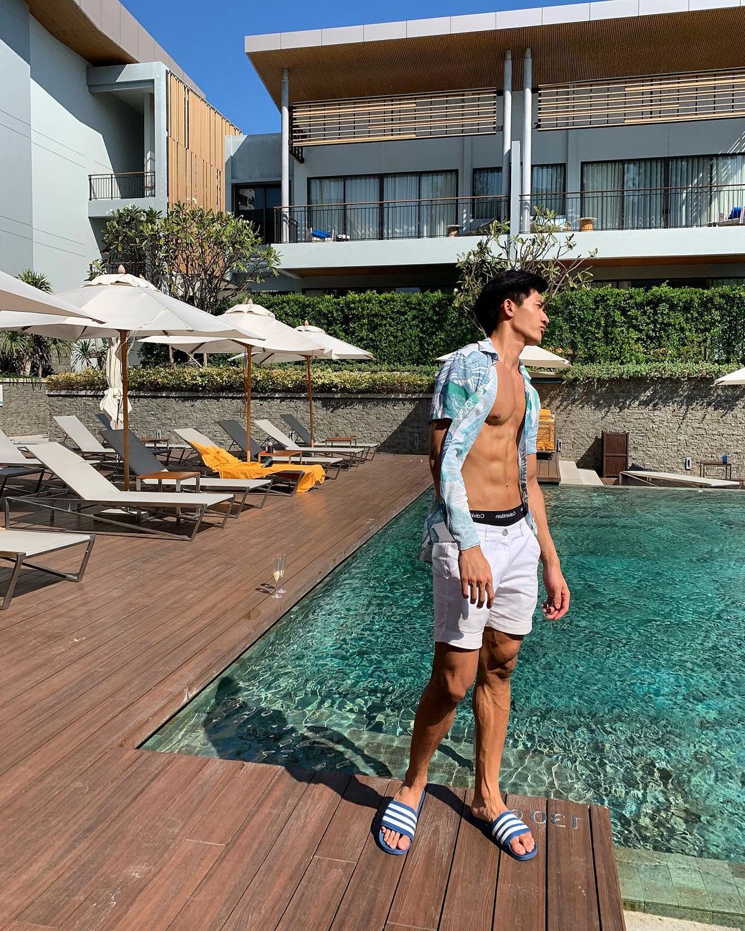 เอิร์ท พิรพัฒน์