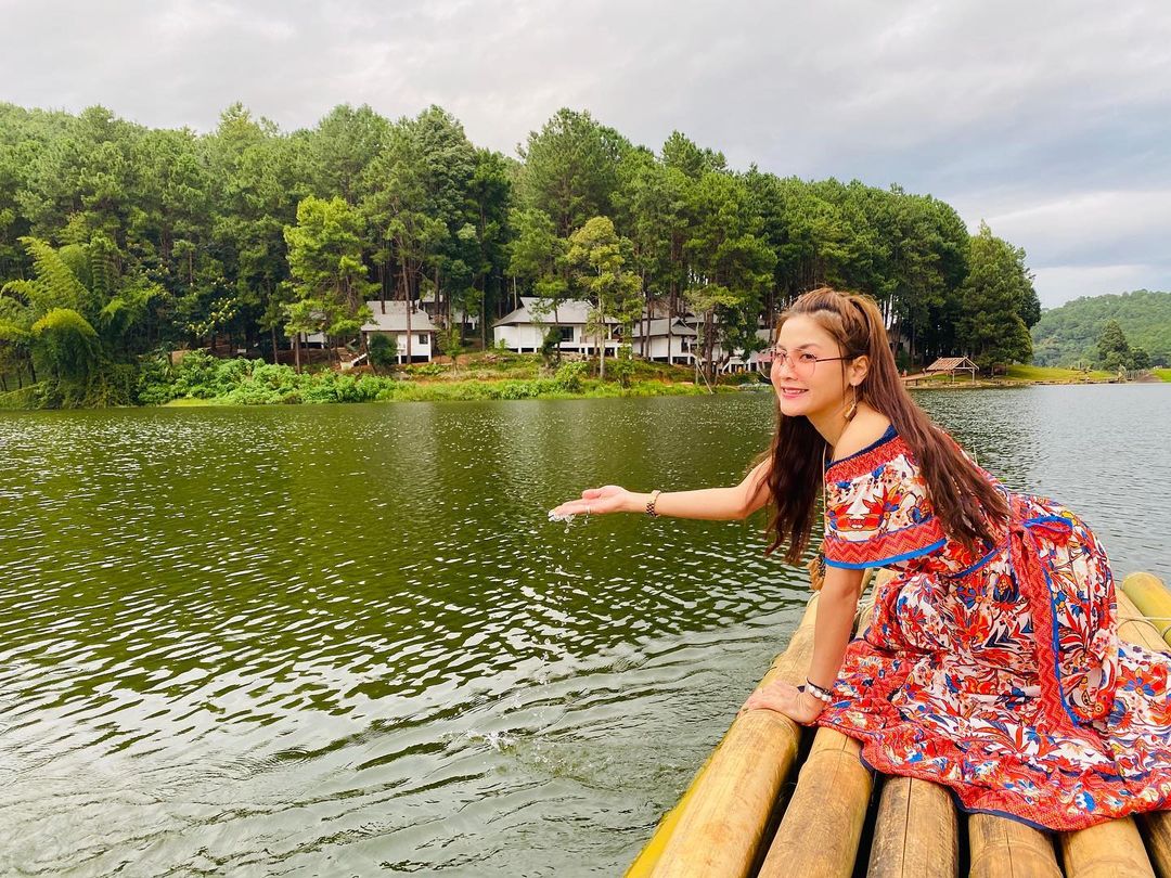 อั้ม นันทิยา