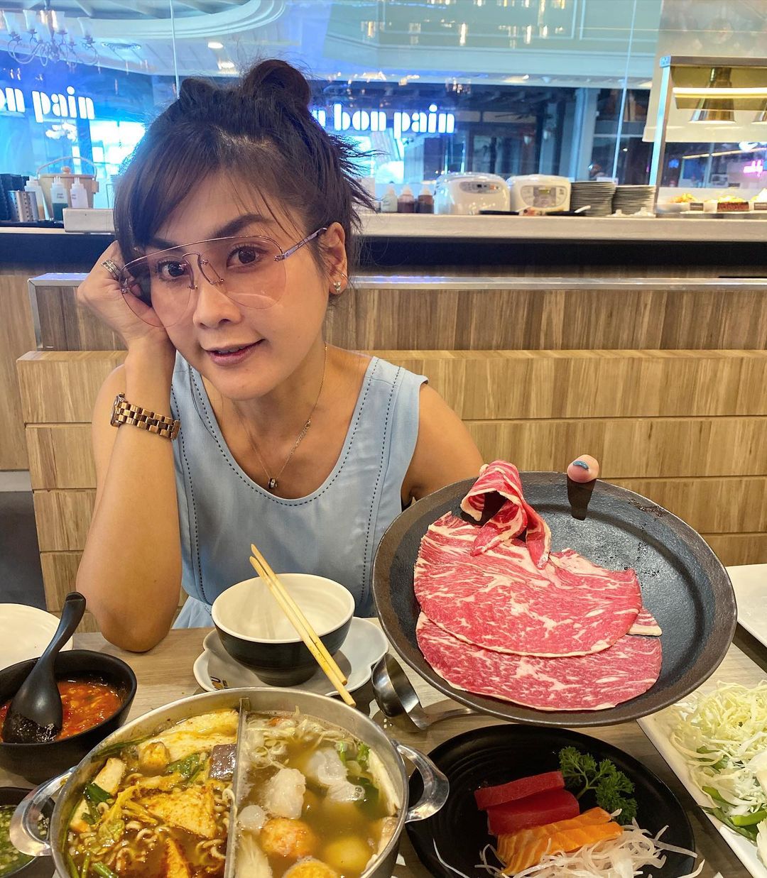 อั้ม นันทิยา