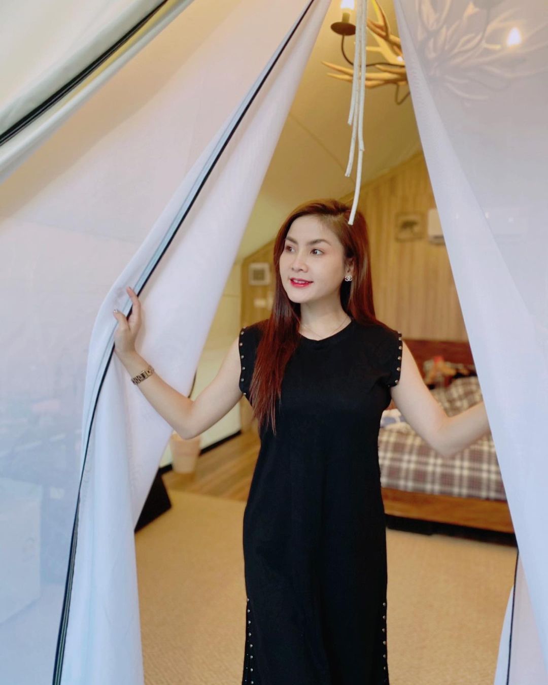 อั้ม นันทิยา