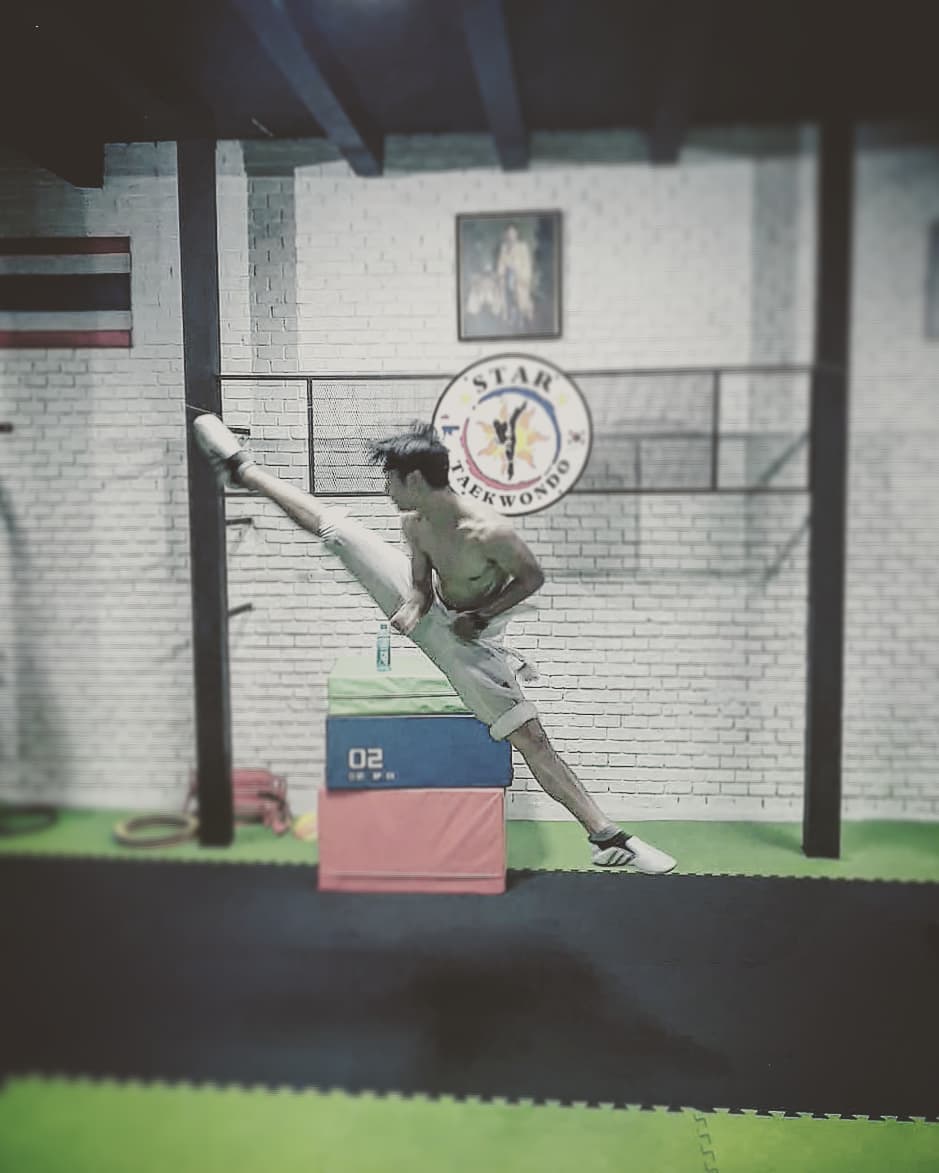 ท็อป ณฐกร