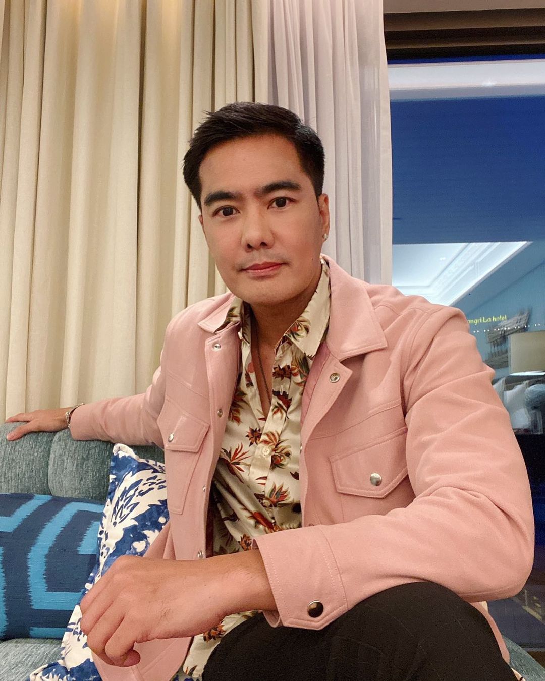 เคลลี่ ธนะพัฒน์