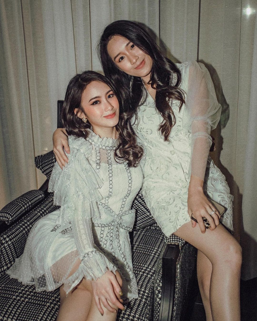 จีจี้ เน็ตไอดอลลาว