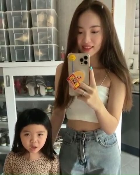 น้องเมญ่า