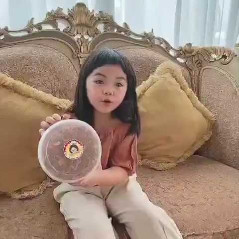 น้องเมญ่า
