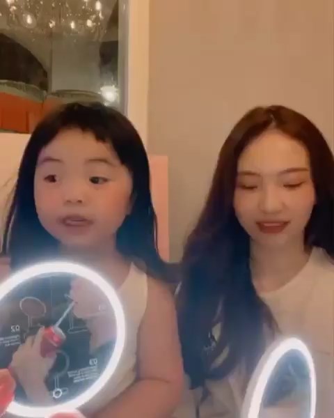 น้องเมญ่า