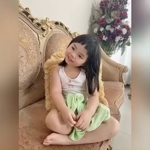 น้องเมญ่า