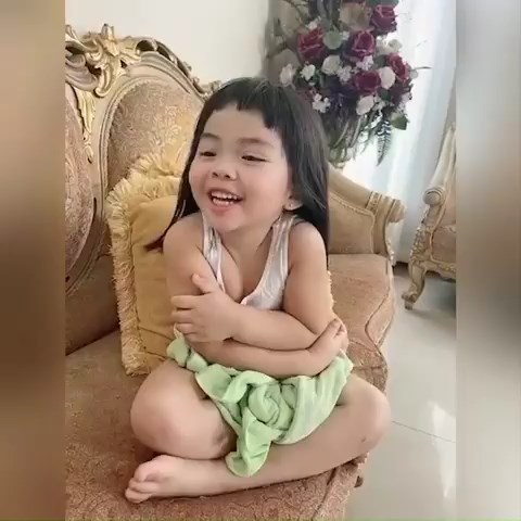 น้องเมญ่า