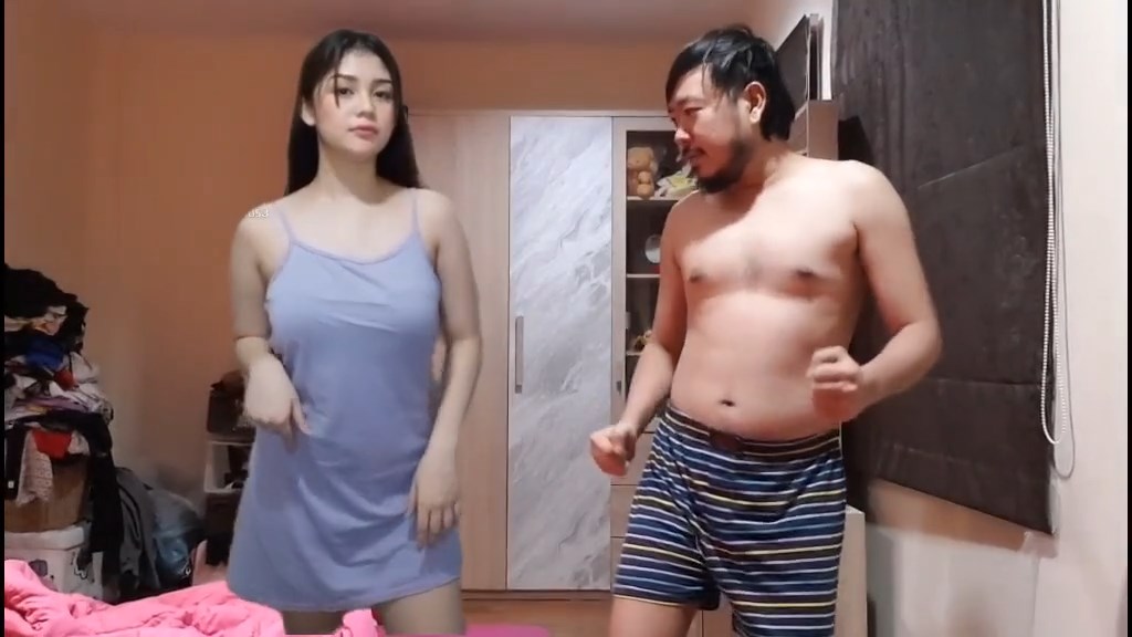 น้องเสื้อม่วง