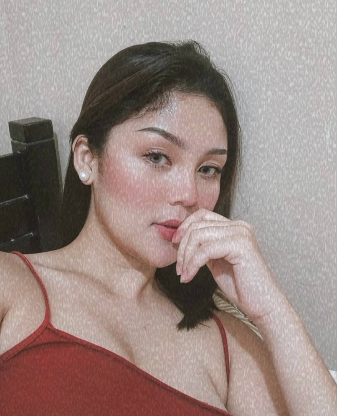 น้องเสื้อม่วง