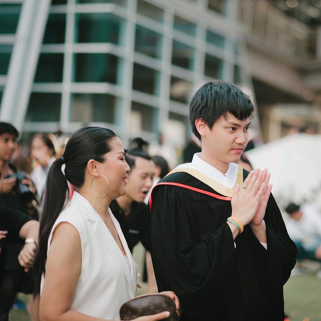 ฮีโร่ และ อาเธอร์ ลูกชาย สุนารี ราชสีมา