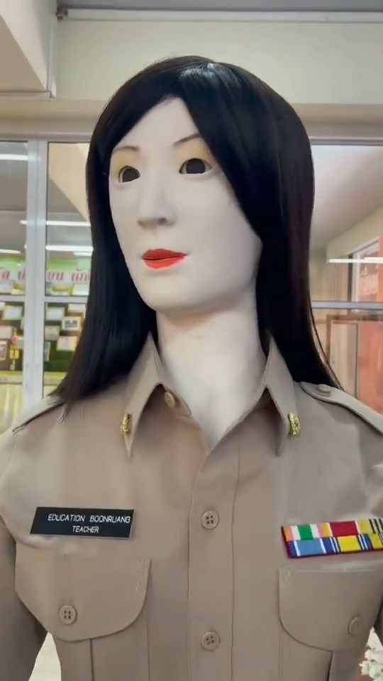 หุ่นยนต์ครู