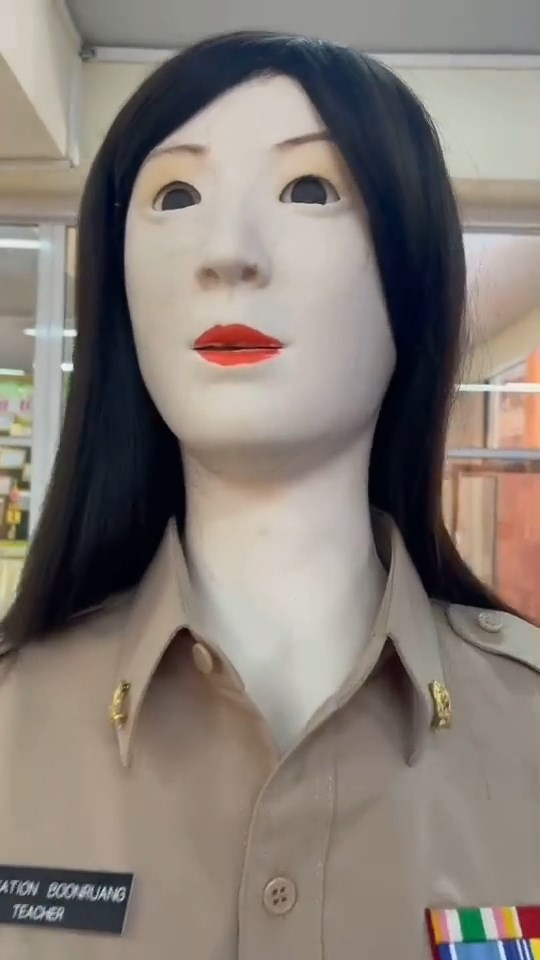 หุ่นยนต์ครู