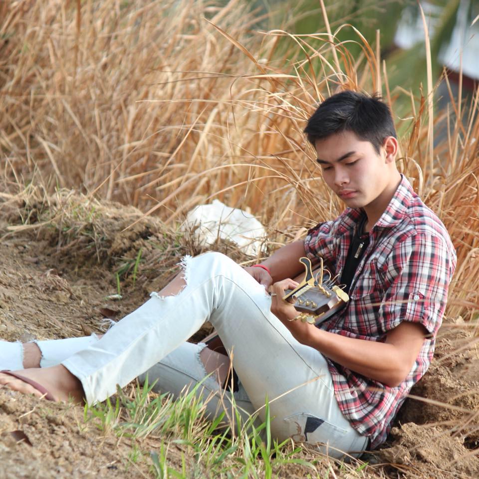 วุฒิ ไทบ้าน