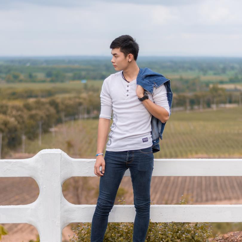 วุฒิ ไทบ้าน