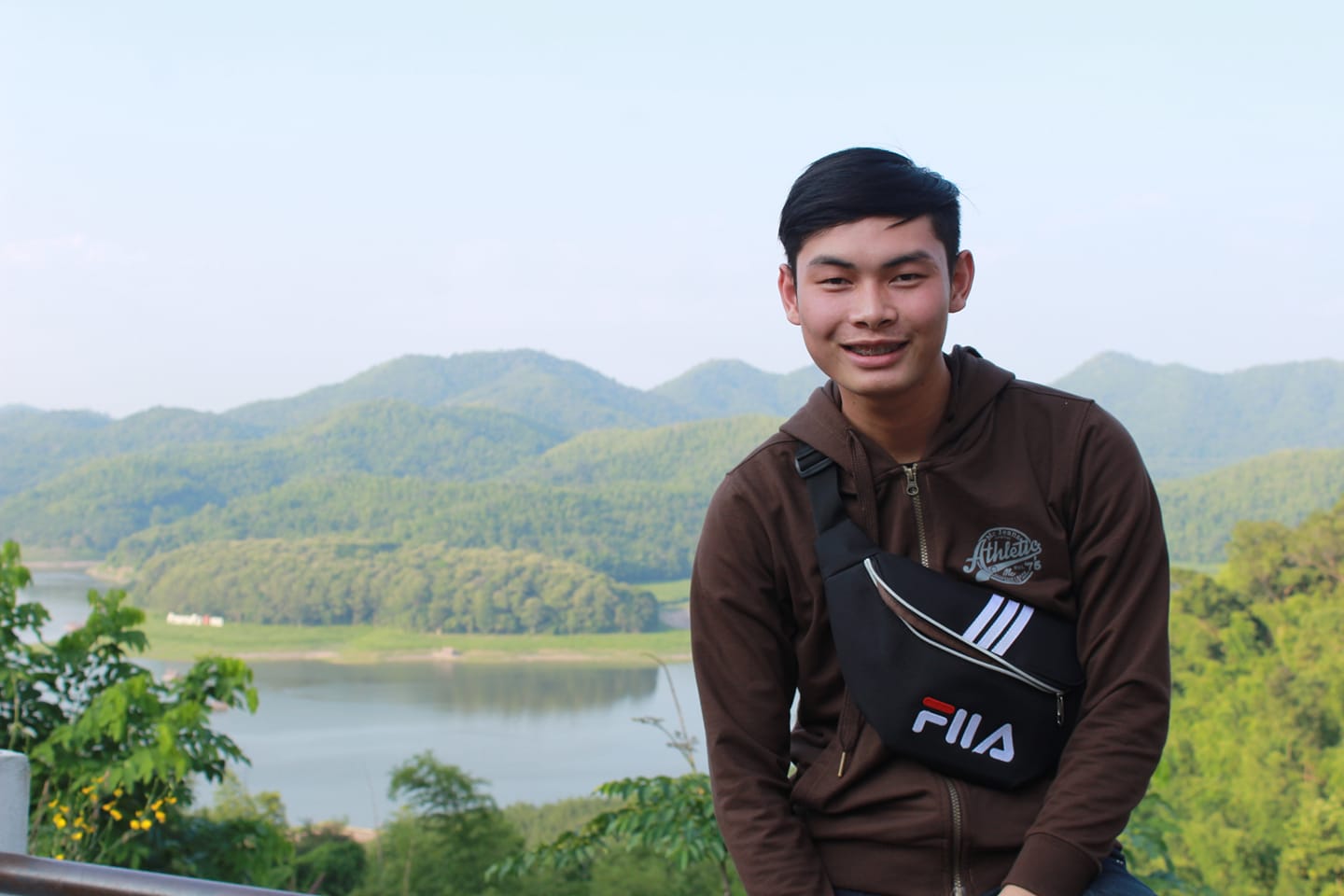 วุฒิ ไทบ้าน