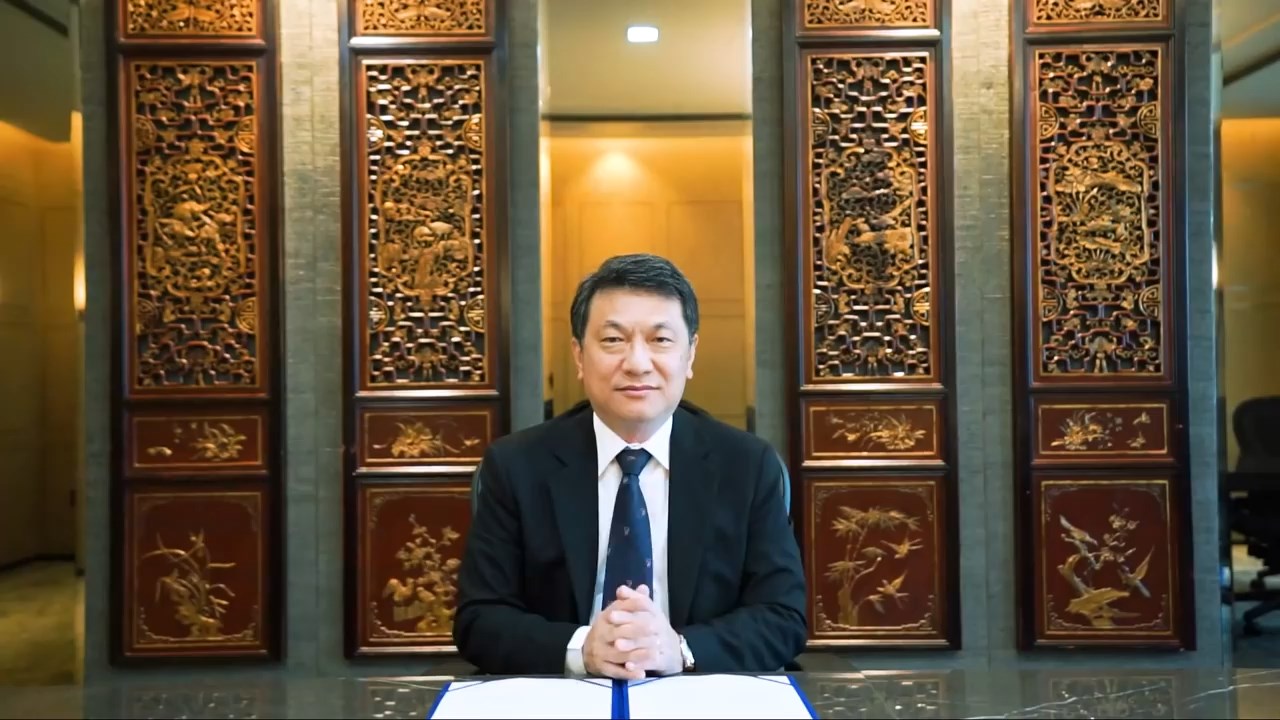 นายสุรพงษ์ เลาหะอัญญา