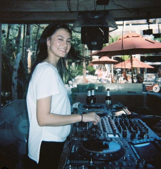 คลอดีน อทิตยา