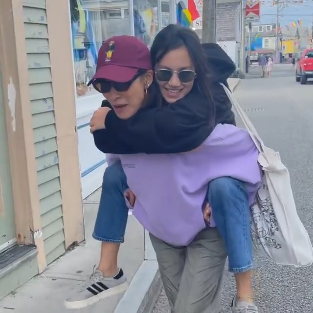 คลอดีน อทิตยา