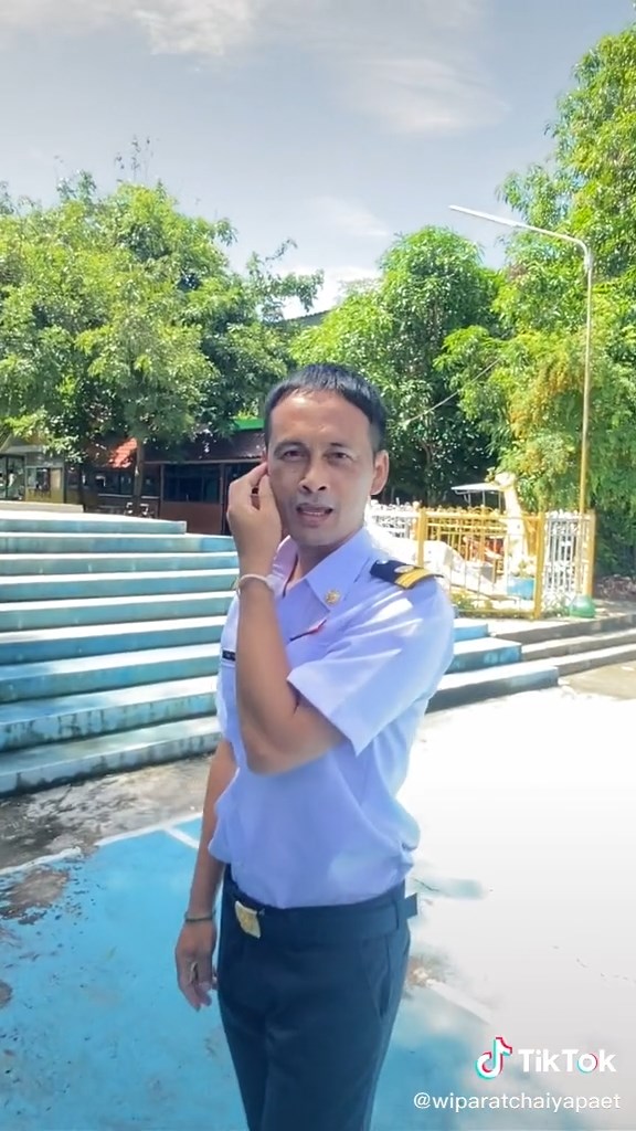 มีกะเทยในหมู่คุณครู