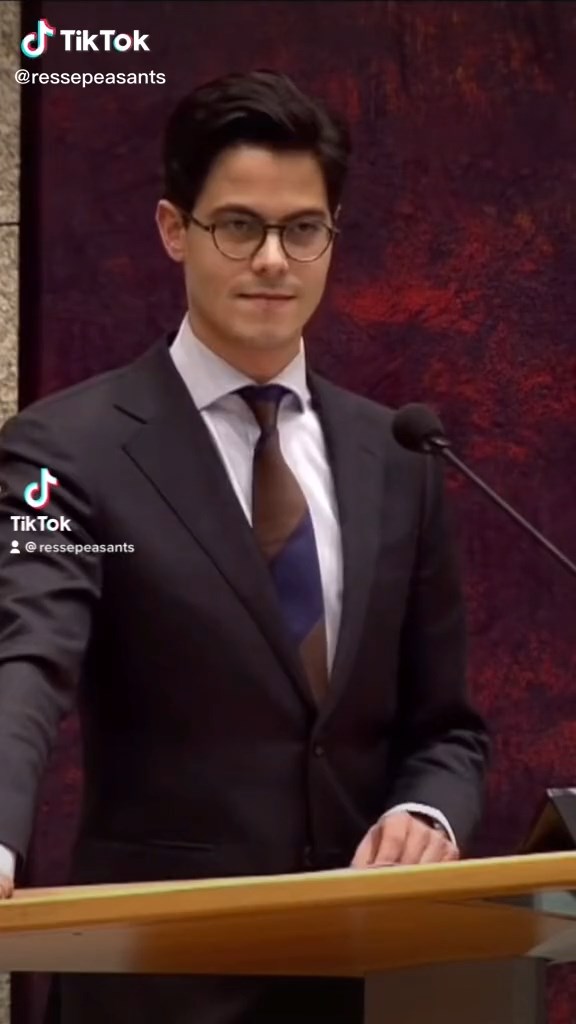ร็อบ เจตเทน (Rob Jetten) และ เจสซี่ คลาเวอร์ (Jesse Klaver)