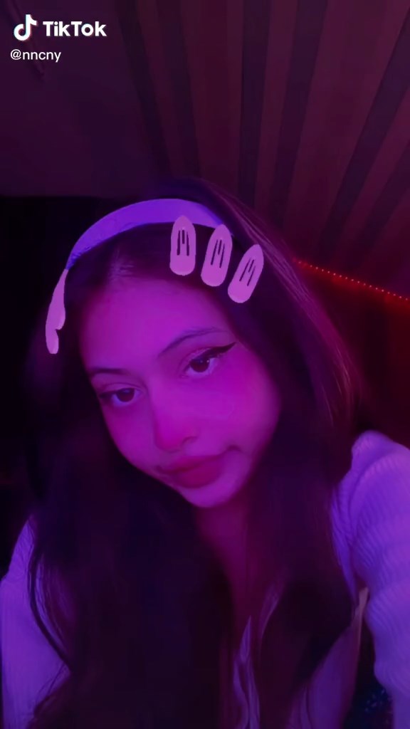 เนเน่ ชญานิศ