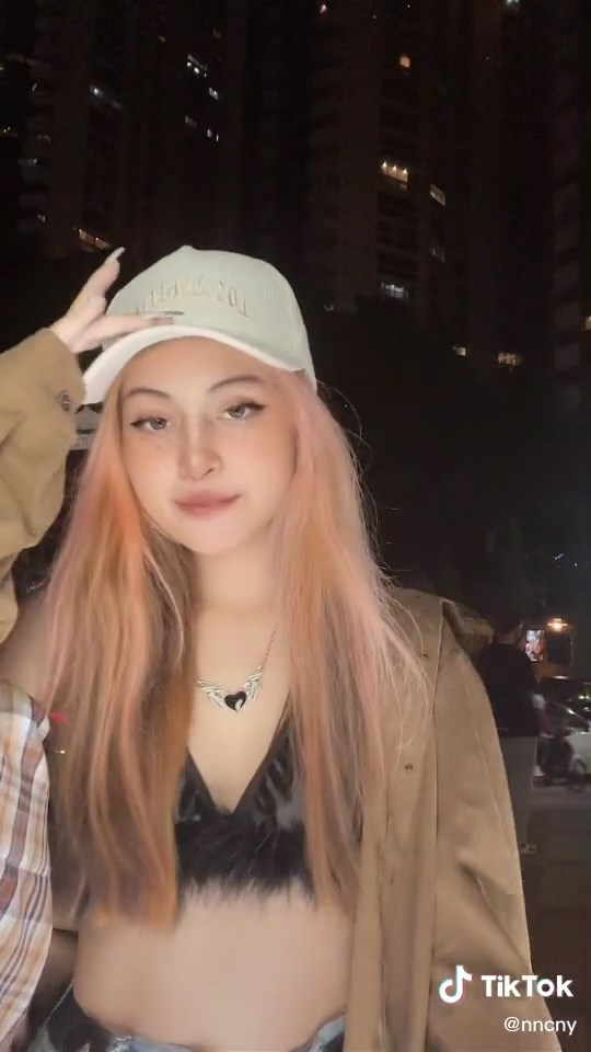 เนเน่ ชญานิศ