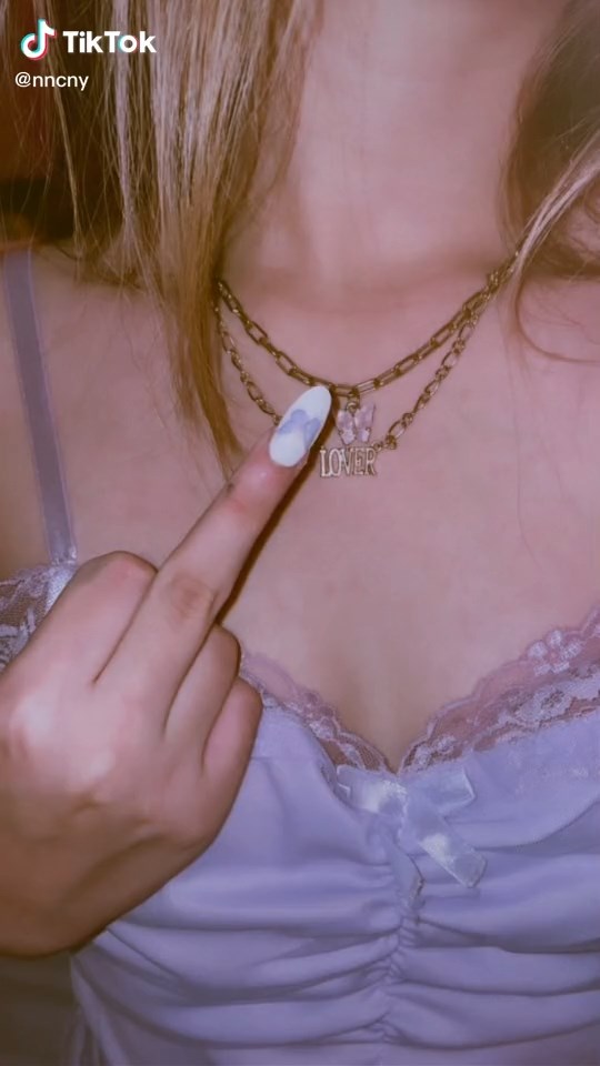 เนเน่ ชญานิศ