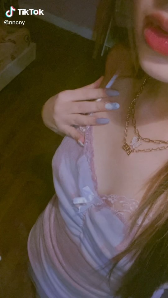 เนเน่ ชญานิศ