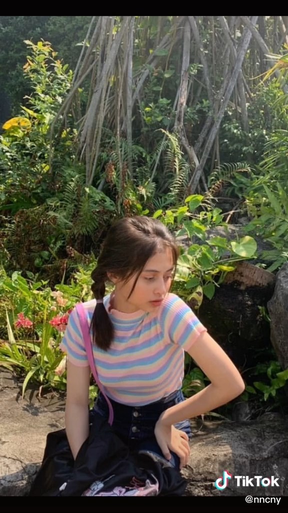 เนเน่ ชญานิศ