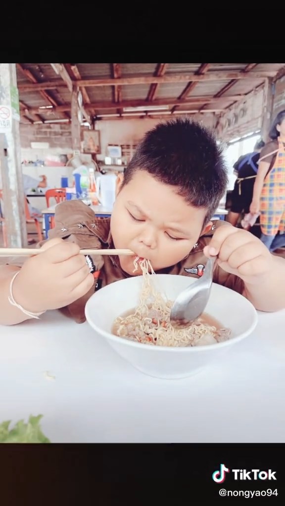 เด็กอยากเป็นทหาร