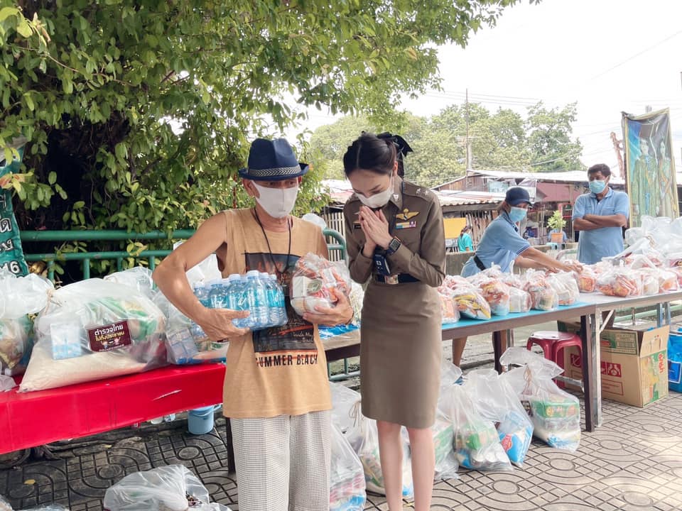 ผู้กองลูกตาล