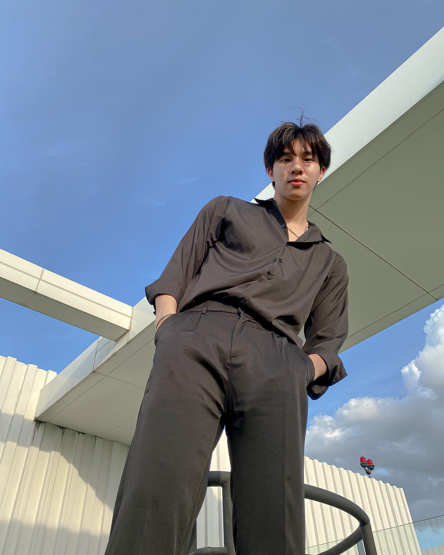 หล่งซื่อ ลี