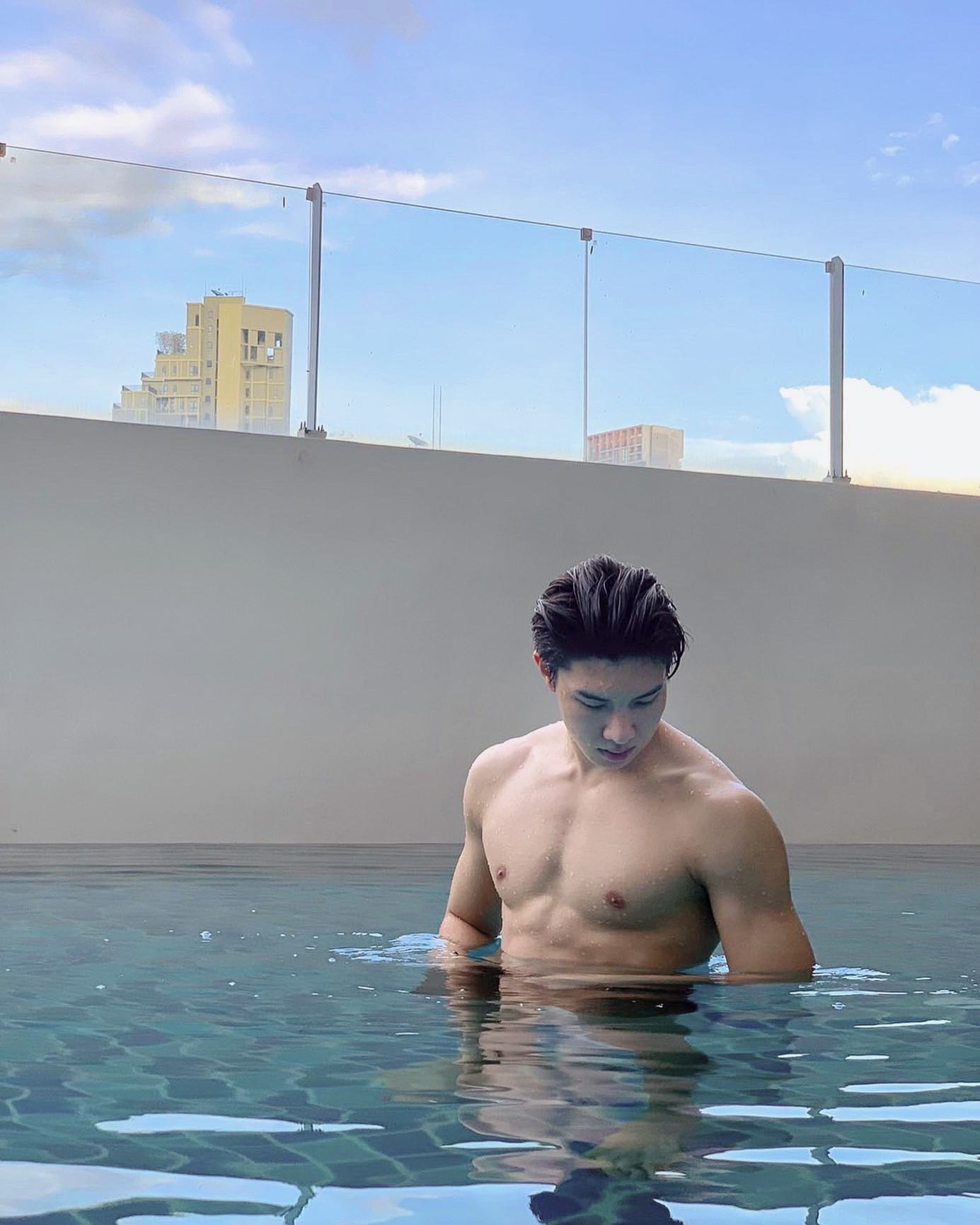 หล่งซื่อ ลี