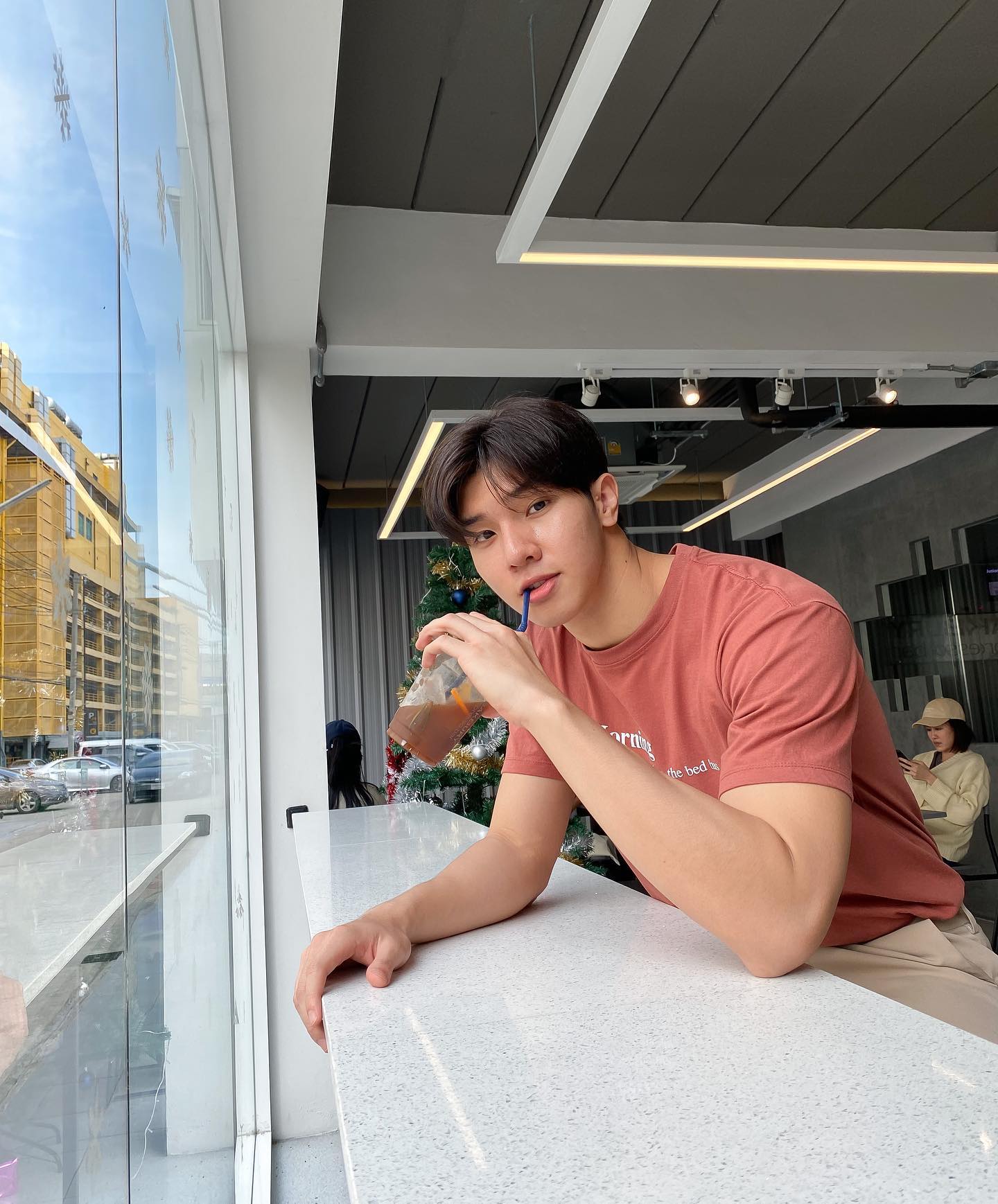 หล่งซื่อ ลี